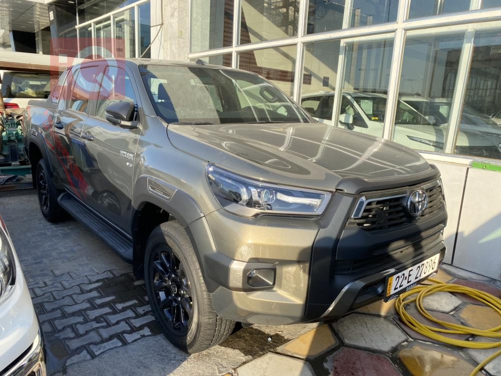 تويوتا هايلوكس